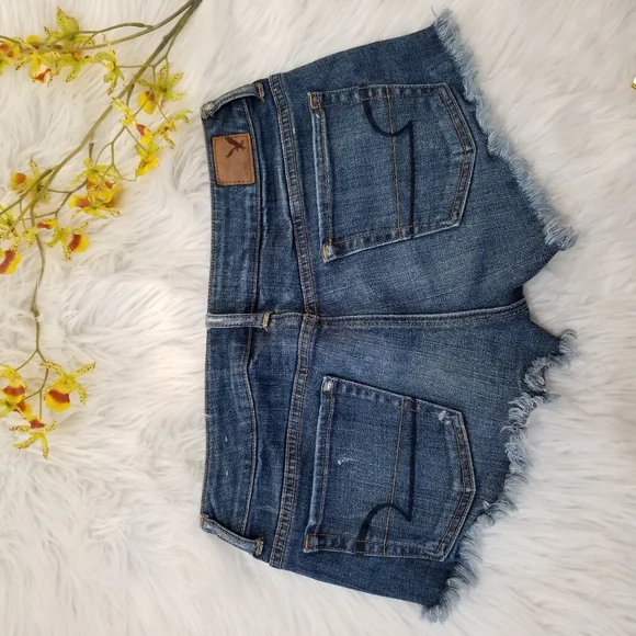 AMERICAN EAGLE Blue Shorts With Flowers Stretch SIZE 4. - Picture 6 of 16